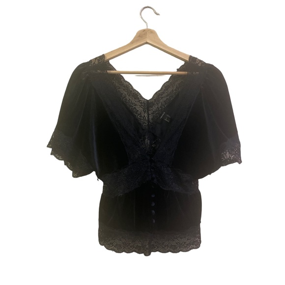 Forever 21 Tops - FOREVER 21 Navy Velvet & Lace Corset Top (US S) - Romantic & Chic!